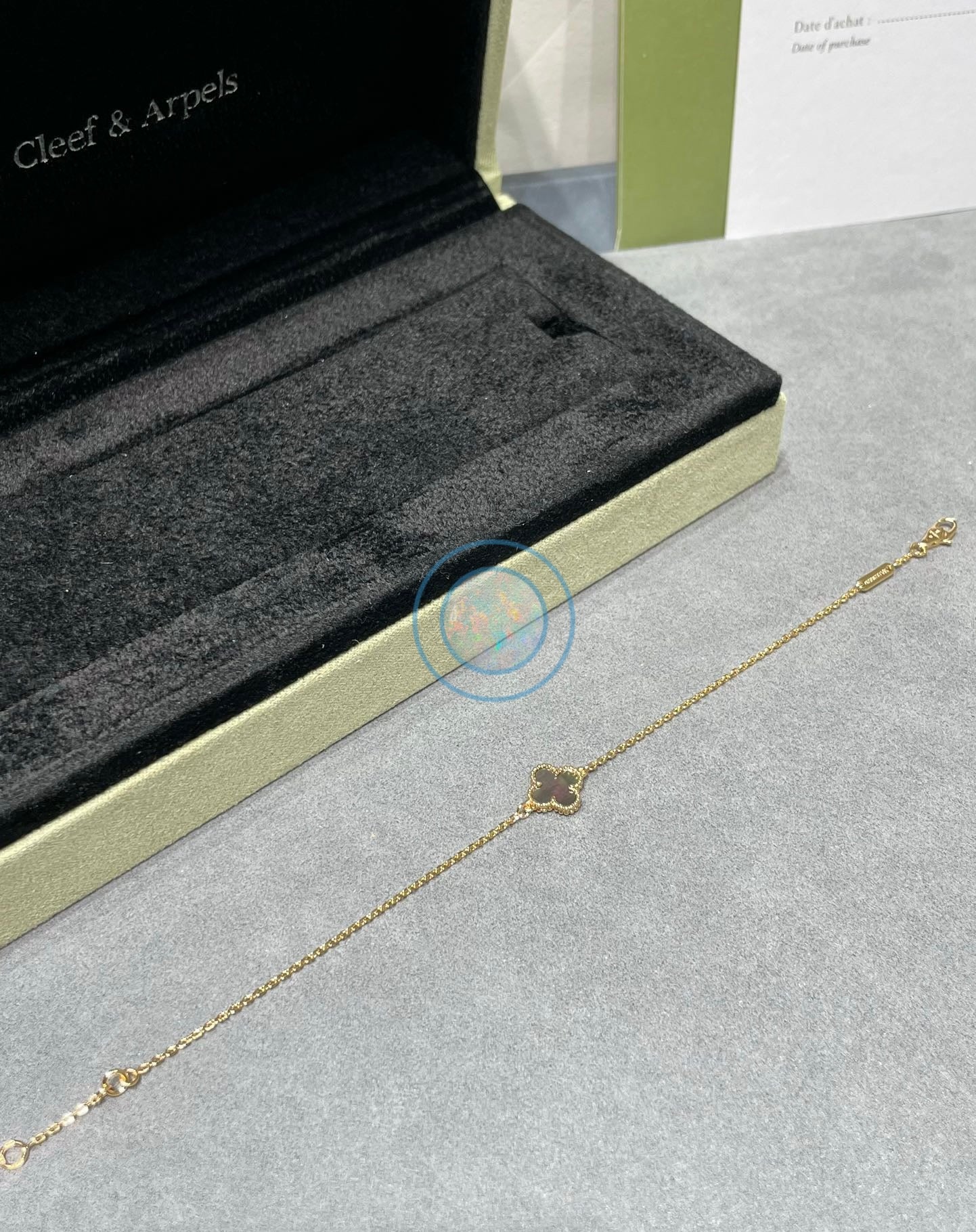 Van Cleef & Arpels Grey Sweet Alhambra Bracelet - Yellow Gold 18K
